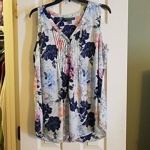 Pea in the Pod maternity top